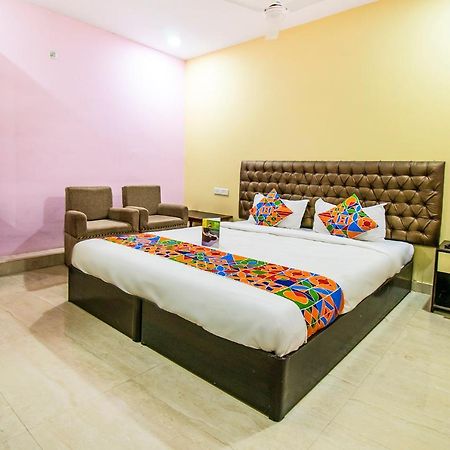 Hotel Sarweshwary Bénarès Extérieur photo