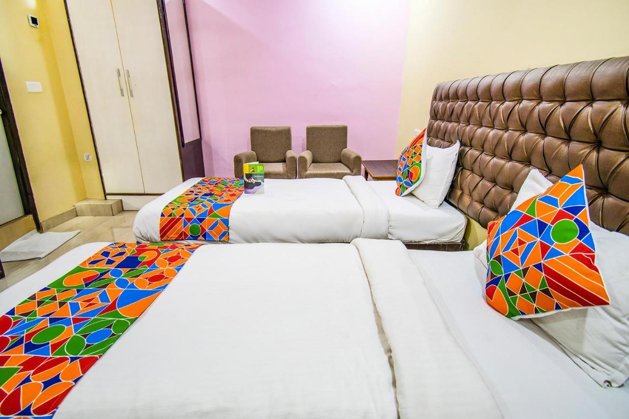 Hotel Sarweshwary Bénarès Extérieur photo